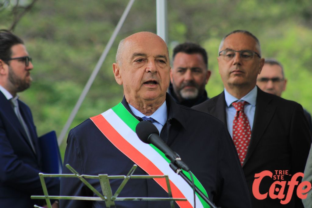 Dipiazza affronta il tema migranti: “Ci sono situazioni difficili da gestire” (VIDEO)